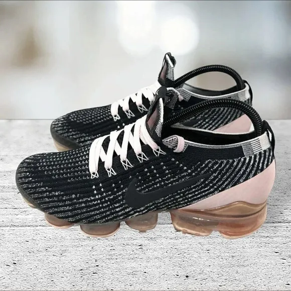 Nike Women's Air VaporMax Flyknit 3 CU4748-001 Running‎ Shoes Sneakers Size 9.5