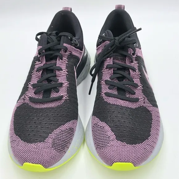 Nike Women's React Infinity Run Flyknit 2 Running Shoes