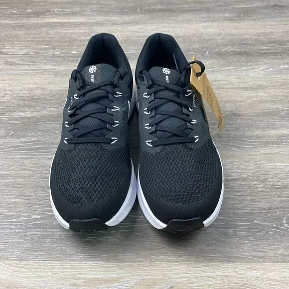 Nike Women's Run Swift 3 Running Shoes DR2698-002 Black White Size 10.5 NWOB