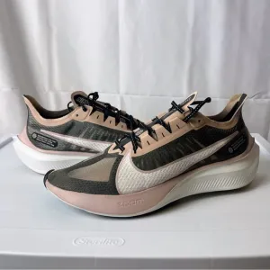 Nike Zoom Gravity Men’s 12 BQ3203-006 Pink Black Running Shoes Lightweight Clean