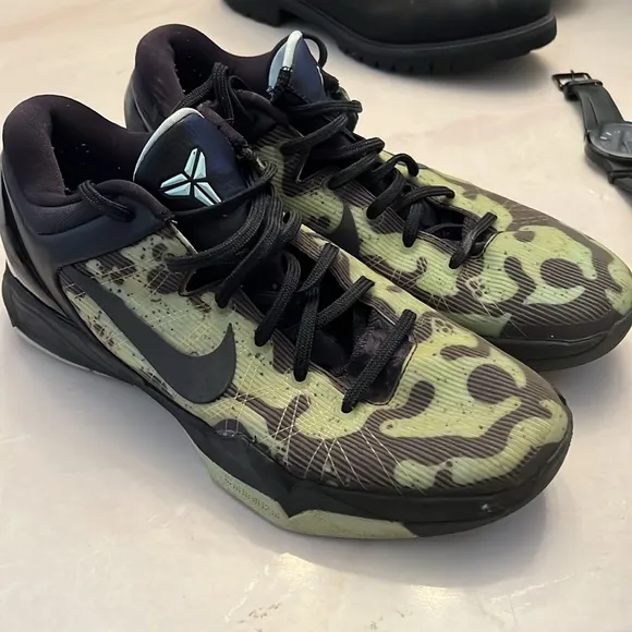 Nike Zoom Kobe 7 System 'Mint Poison Dart Frog' Mens Sneakers Size 10