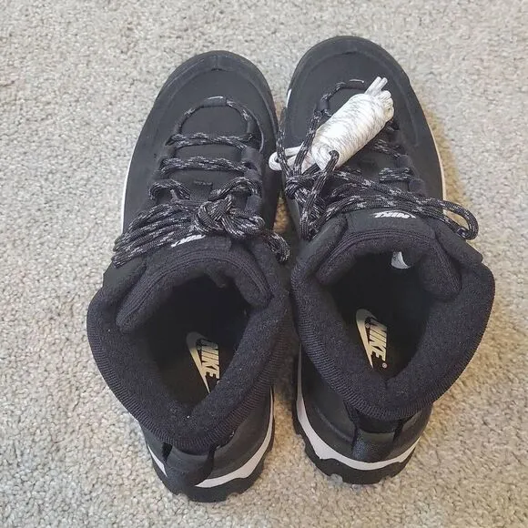 Nike Women's City Classic Boot Shoes Sneakers Size 9.5