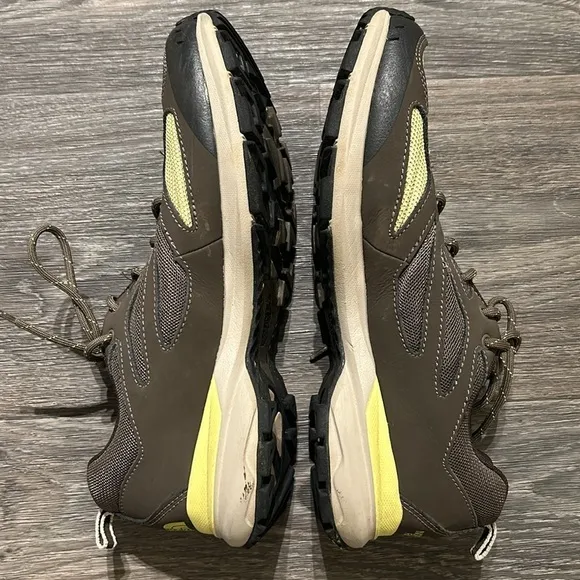 North Face Women’s 9 Cradle Hiking Trail Shoes Brown Yellow Outdoor Breathable