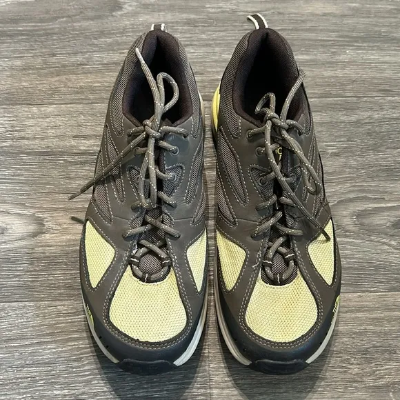 North Face Women’s 9 Cradle Hiking Trail Shoes Brown Yellow Outdoor Breathable