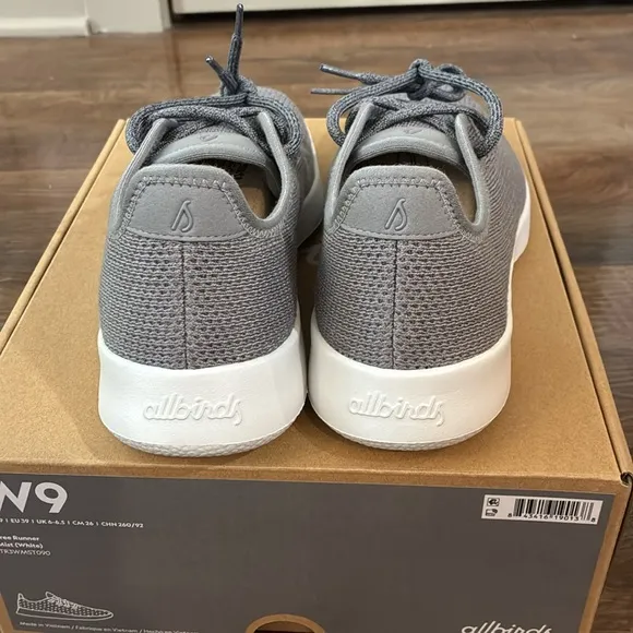 NWB Allbirds Tree Runner Mist White Women’s Sz 9