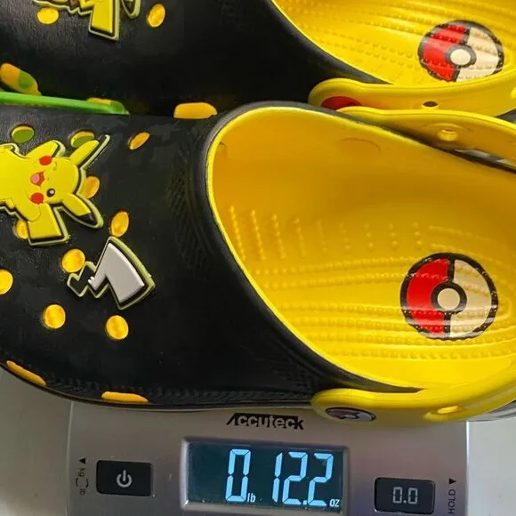 NWOB CROCS Youth Unisex Pokemon Pikachu Yellow Black Classic Clogs - Size J5