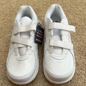 NWOB! NEW BALANCE 577 Size 11 all leather walking shoes