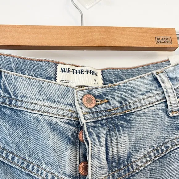NWOT Free People Westwood Cutoff  Distressed Mid Rise High Low Short Size 31