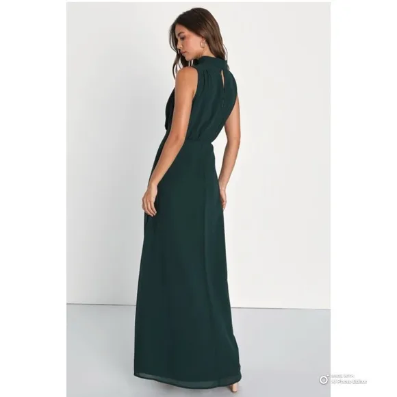 NWOT Lulus Size Large Emerald Classic Elegance Sleeveless Mock Neck Maxi Dress