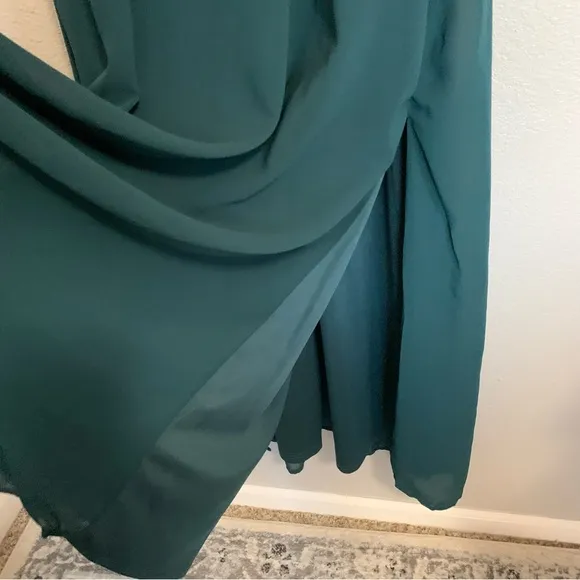NWOT Lulus Size Large Emerald Classic Elegance Sleeveless Mock Neck Maxi Dress