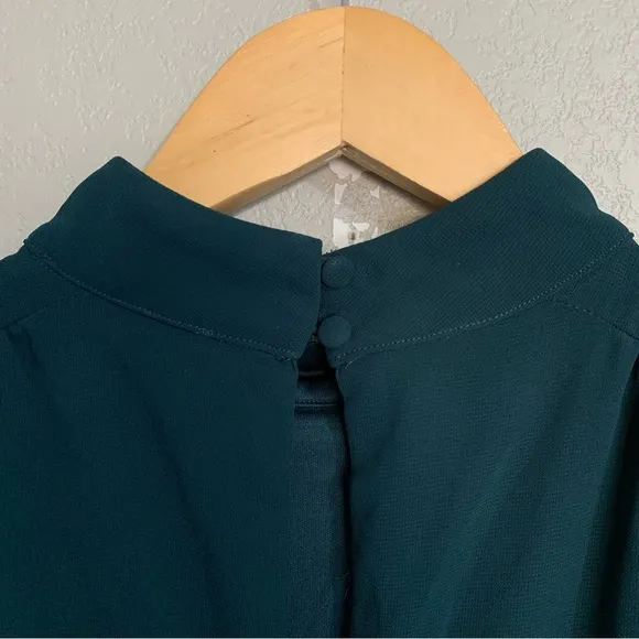 NWOT Lulus Size Large Emerald Classic Elegance Sleeveless Mock Neck Maxi Dress