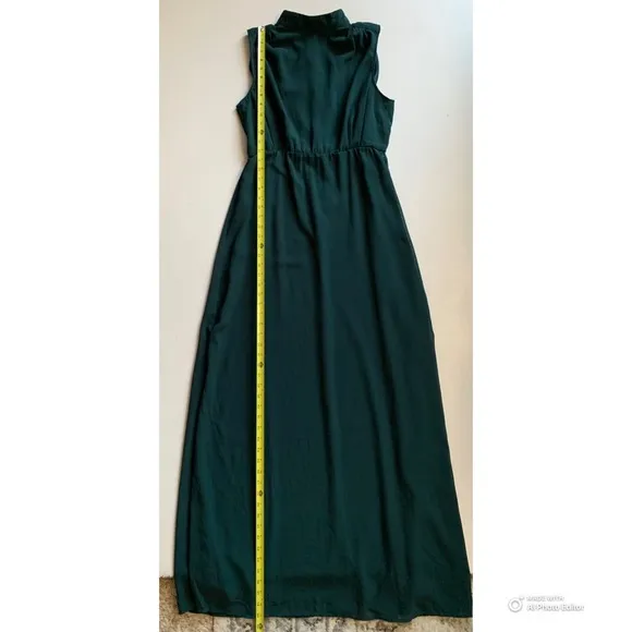NWOT Lulus Size Large Emerald Classic Elegance Sleeveless Mock Neck Maxi Dress