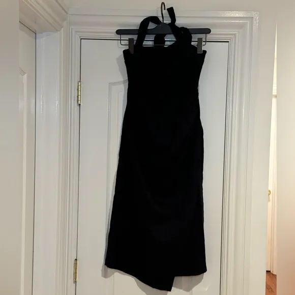 NWOT Modern Citizen Mira Square Neck Halter Midi Dress. In Black Size Medium