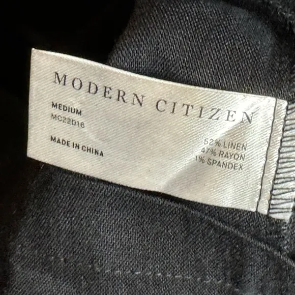 NWOT Modern Citizen Mira Square Neck Halter Midi Dress. In Black Size Medium