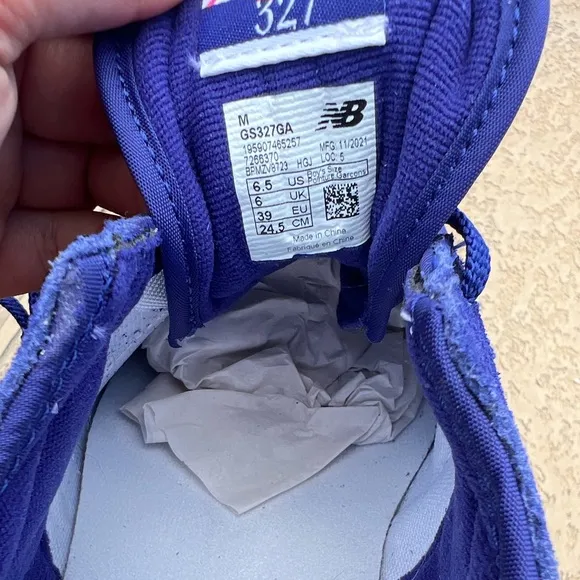 NWOT New Balance 327 Men's Victory Blue Sneakers