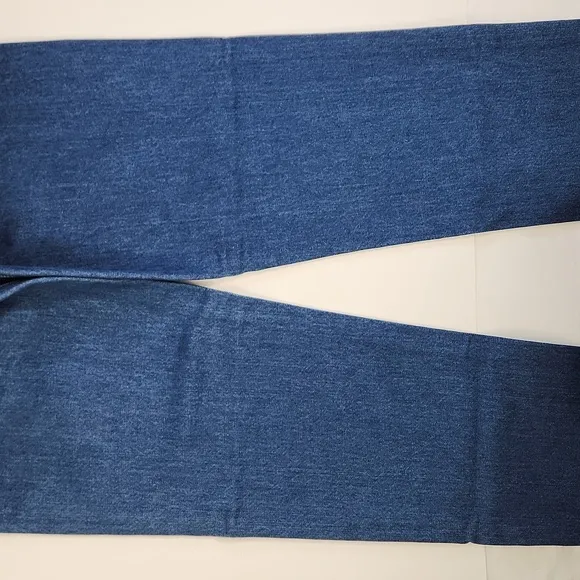 NWT CARHARTT 31×34 Flame Resistant Relaxed Fit Straight leg Jeans FLAWLESS