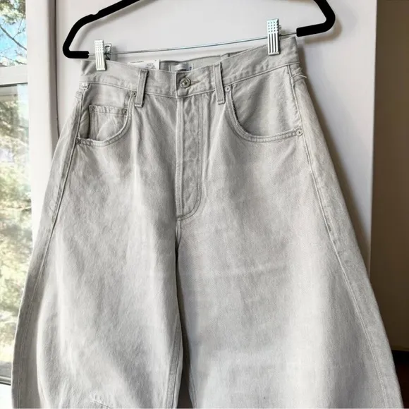 NWT Citizens of Humanity Horseshoe Jeans Barrel Denim Wide Leg in Comet Gray
