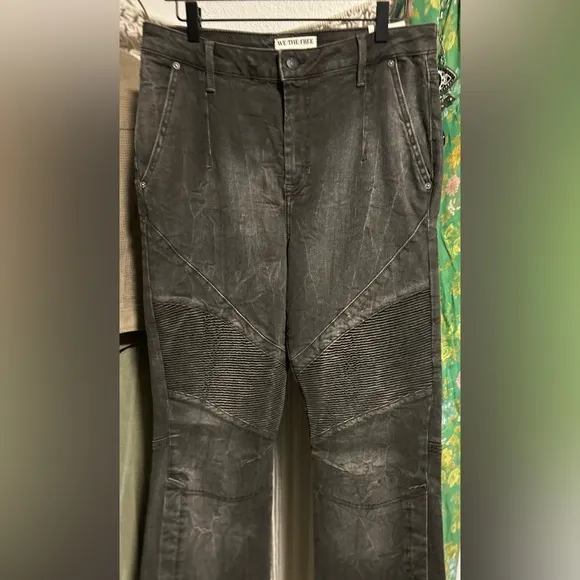 NWT Free People • We the Free • Vector Moto Jeans 30