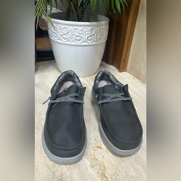 NWT Hey Dude Men’s Wally Santa Fe Shoes