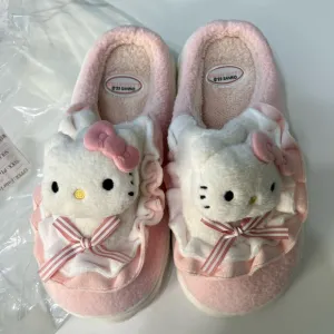 NWT Sanrio Hello Kitty Fluffy Slippers with Stuffed Kitty on Front