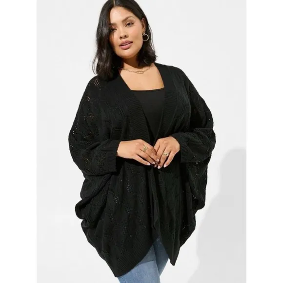 NWT! Torrid Dolman Lightweight Crochet Pointelle Ruana - Black