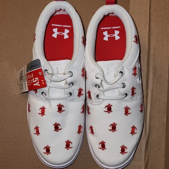 NWT Under Armour A B Critter Encounter IV Sneakers