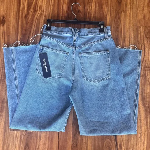 NWT Veronica Beard Taylor Cropped High-Rise, Sz 26 but fits 1-2 sizes smaller!