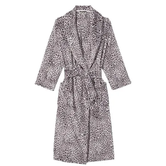 NWT Victoria’s Secret Leopard Cheetah Long Robe size XL/XXL