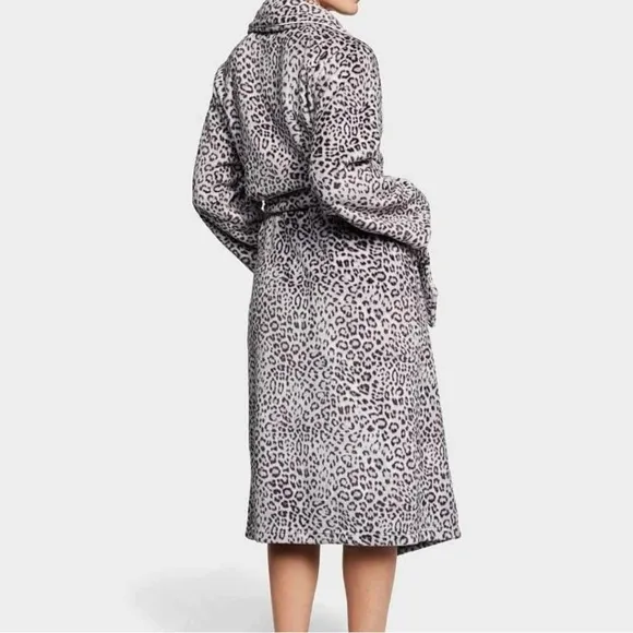 NWT Victoria’s Secret Leopard Cheetah Long Robe size XL/XXL