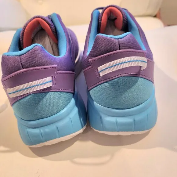 NWT Women Shoes Avia Athletic Size Women 7.5,  Youth 5.5, Purple Lightweight NEW