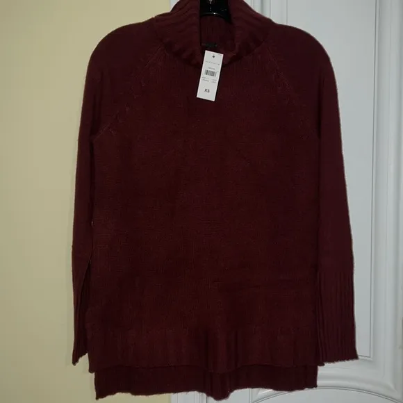 NWT- XS-Ann Taylor 100% Cashmere Turtleneck Tunic Sweater - Tinto Red