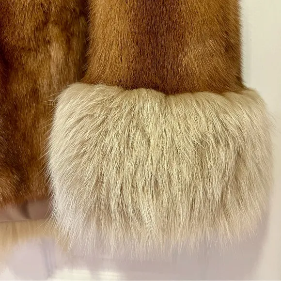 Old Hollywood Fur Cape Stole Wrap Mink &amp; Natural Fox Trim Around Collar &amp; Bottom