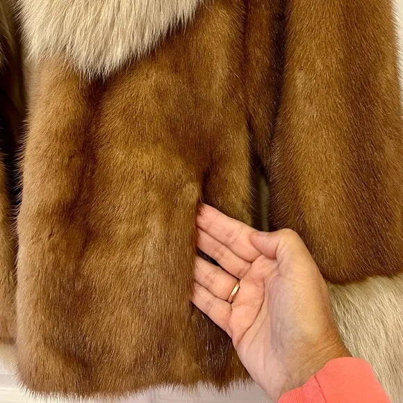 Old Hollywood Fur Cape Stole Wrap Mink &amp; Natural Fox Trim Around Collar &amp; Bottom