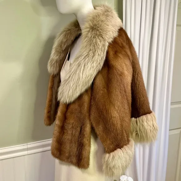 Old Hollywood Fur Cape Stole Wrap Mink &amp; Natural Fox Trim Around Collar &amp; Bottom