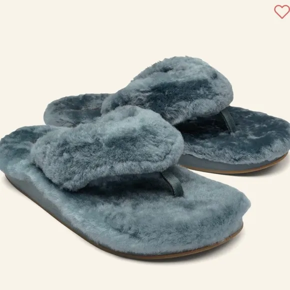 OluKai Kipe’a Heu Genuine Shearling Slide Sandal