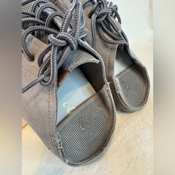 Olukai Men’s Kauwela Lace Shoes in Charcoal Like New Rare Size 9