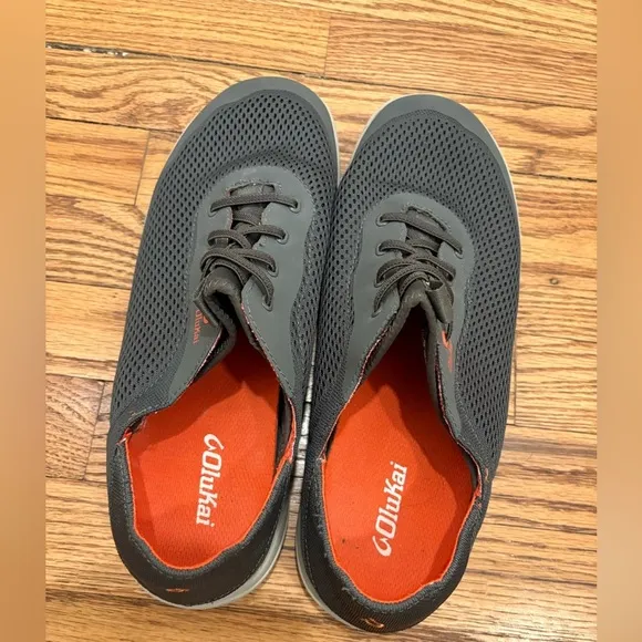 Olukai Moku PaeMens Boat Shoes Size 11 Gray orange Casual travel work Shoes