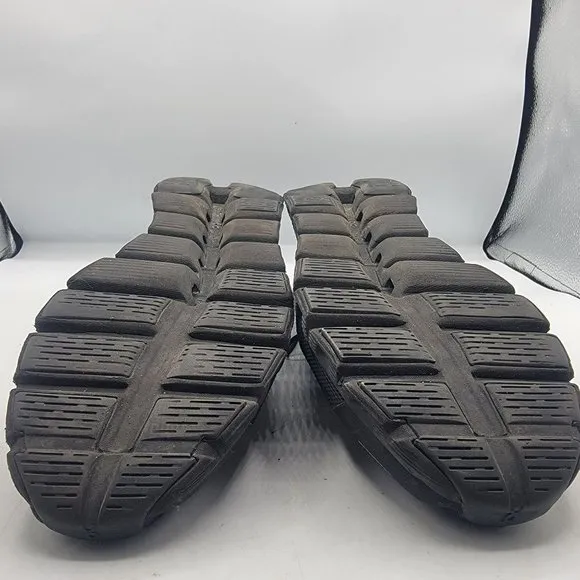 On Cloud 5 Mens 12.5 Triple Black Athletic Shoes Lightweight Breathable Casual