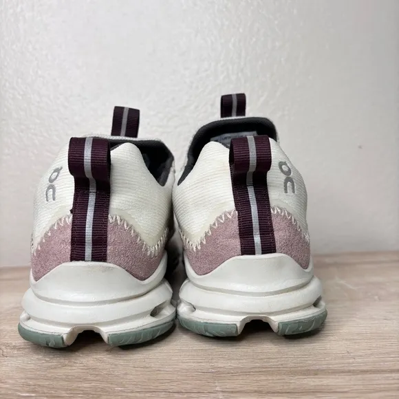 On Cloudaway Running Shoes Ice/Moss Women's Size 10