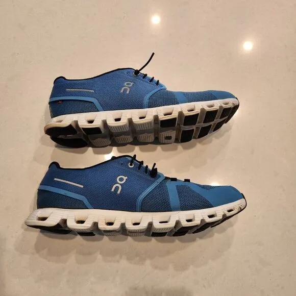 on mens running shoes. Size 11