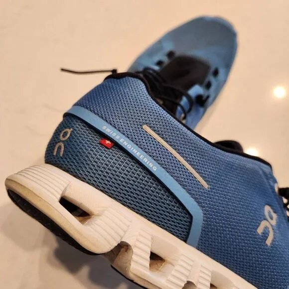 on mens running shoes. Size 11