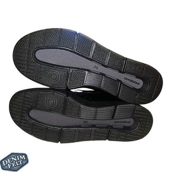 On Running Cloud Womens All Black THE ROGER Advantage Sneakers/Shoes | NEW/NIB🖤