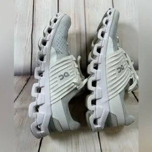 On Running Gray and White Athletic Shoes with Cushioned Sole. Women’s Size 9.