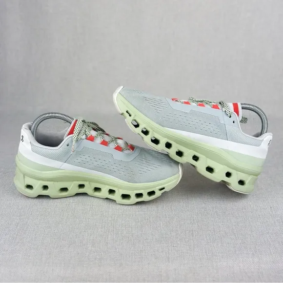 OnCloud Running Cloudmonsters (Women’s 9)