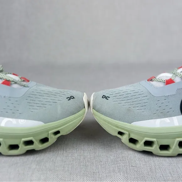 OnCloud Running Cloudmonsters (Women’s 9)