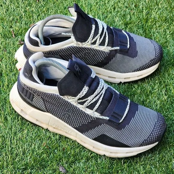 ON CLOUDNOVA - Womens Sneakers - SIZE 8 ((Shoes Have Some Damage))
