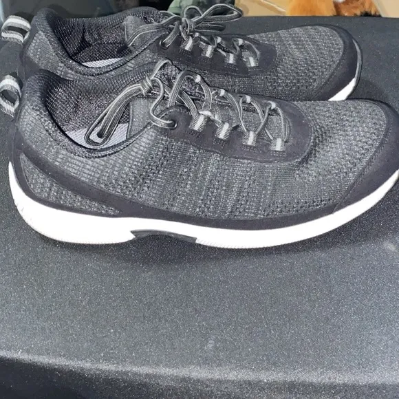 ORTHOFEET BIOFIT Black Athletic Men's Shoes SIZE 13EE(WIDE) VERY GOOD CONDITION