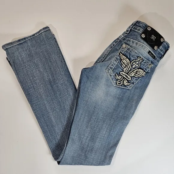 OUT OF STOCK Miss Me Jeans Womens Size 27 Signature Boot Embroidered