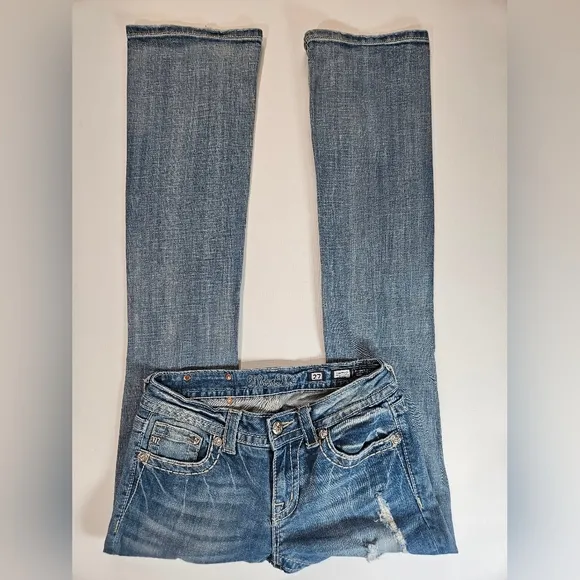 OUT OF STOCK Miss Me Jeans Womens Size 27 Signature Boot Embroidered