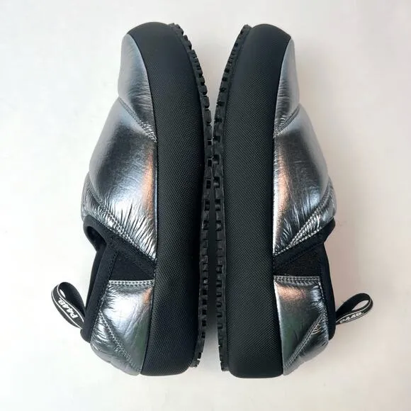 P448 Lady Slip-On Sneaker Slippers Silver Sz EU 36, US 6-6.5